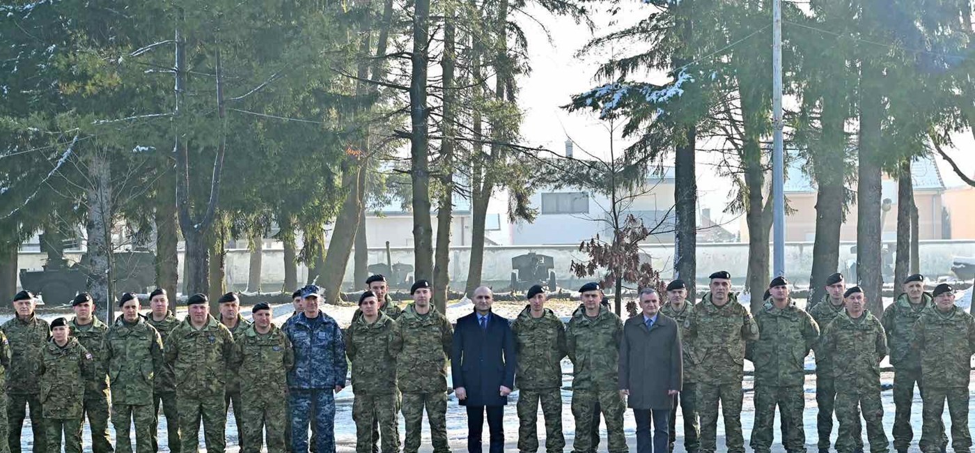 Anušić ispratio 13. vojni kontingent u Poljsku